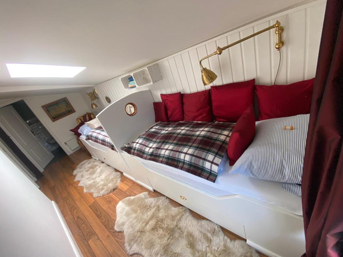 Hotel Lili Marleen Lubeck Bagian luar foto