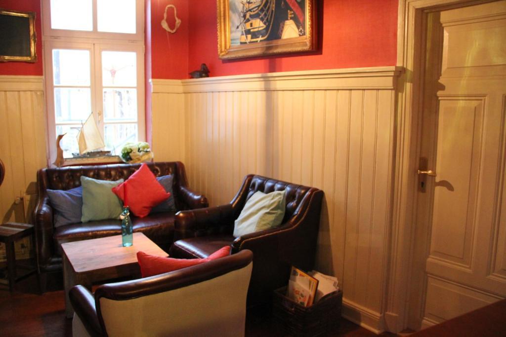 Hotel Lili Marleen Lubeck Bagian luar foto